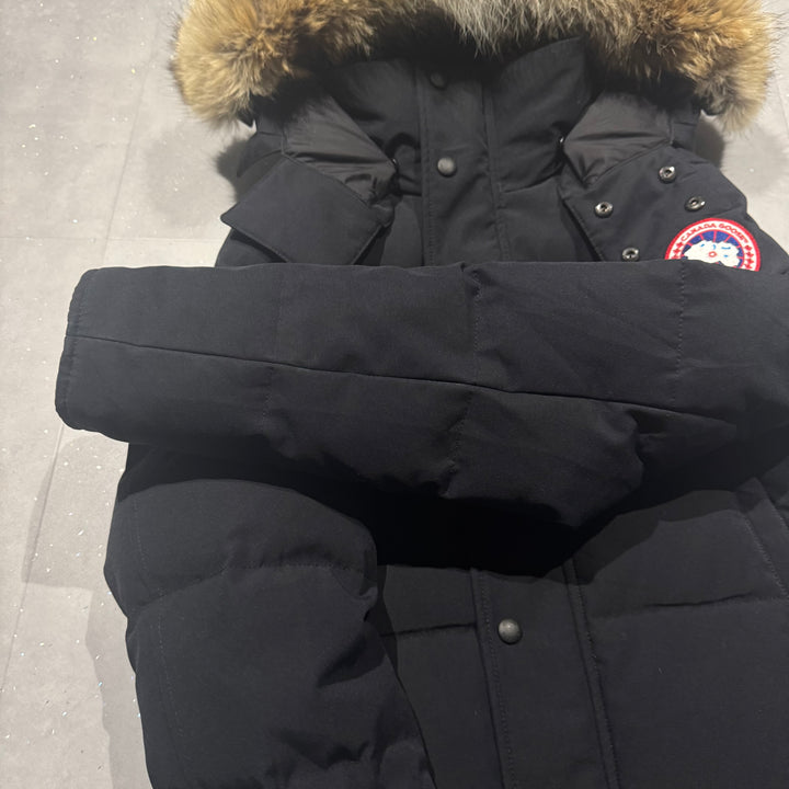 Wyndham Parka Navy - 9.5/10 ( S )