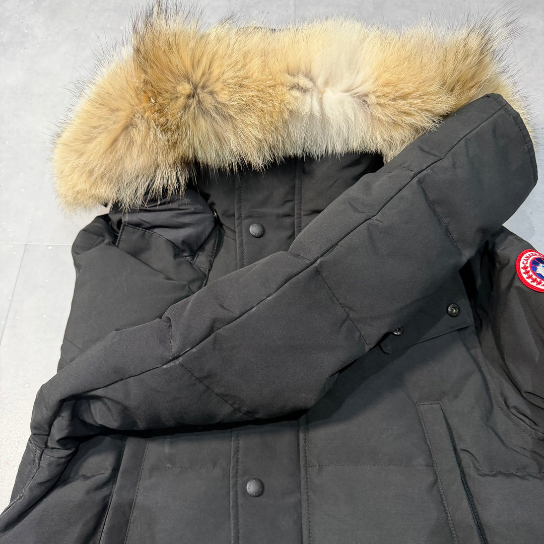 Wyndham Parka Black ( S )