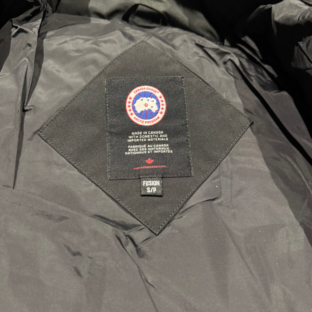 Wyndham Parka Black - 9/10 ( S )