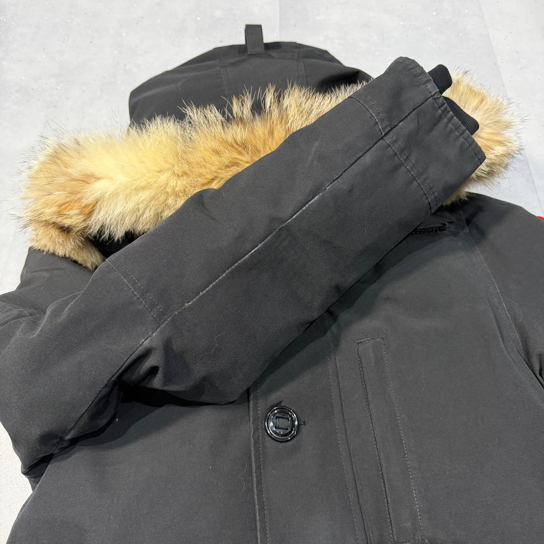 Chateau Parka Black ( S )