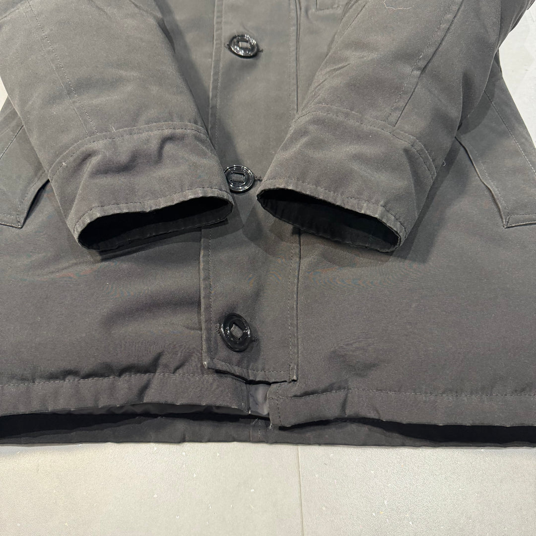 Chateau Parka Black ( S )