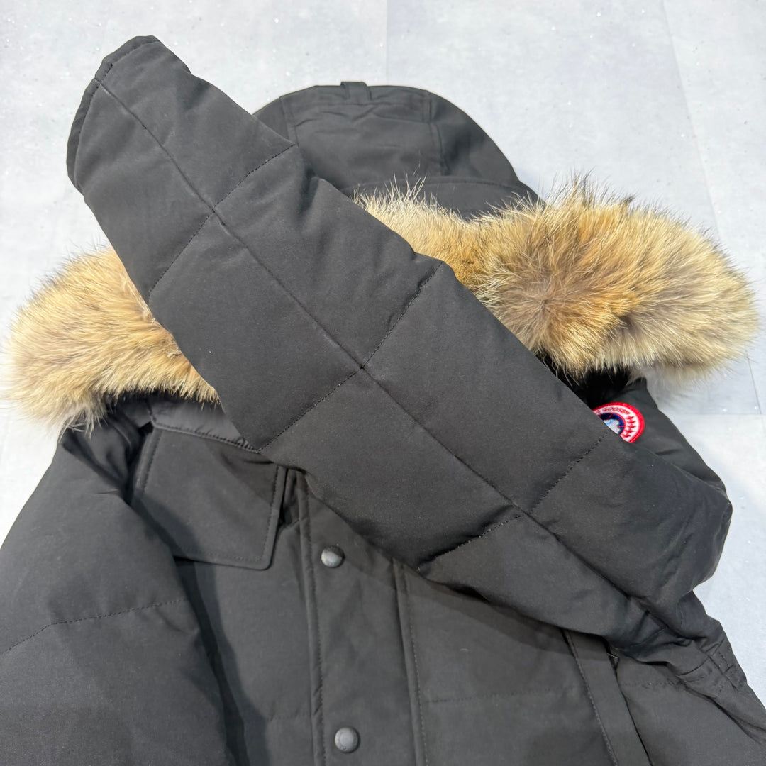 Wyndham Parka Black ( S )