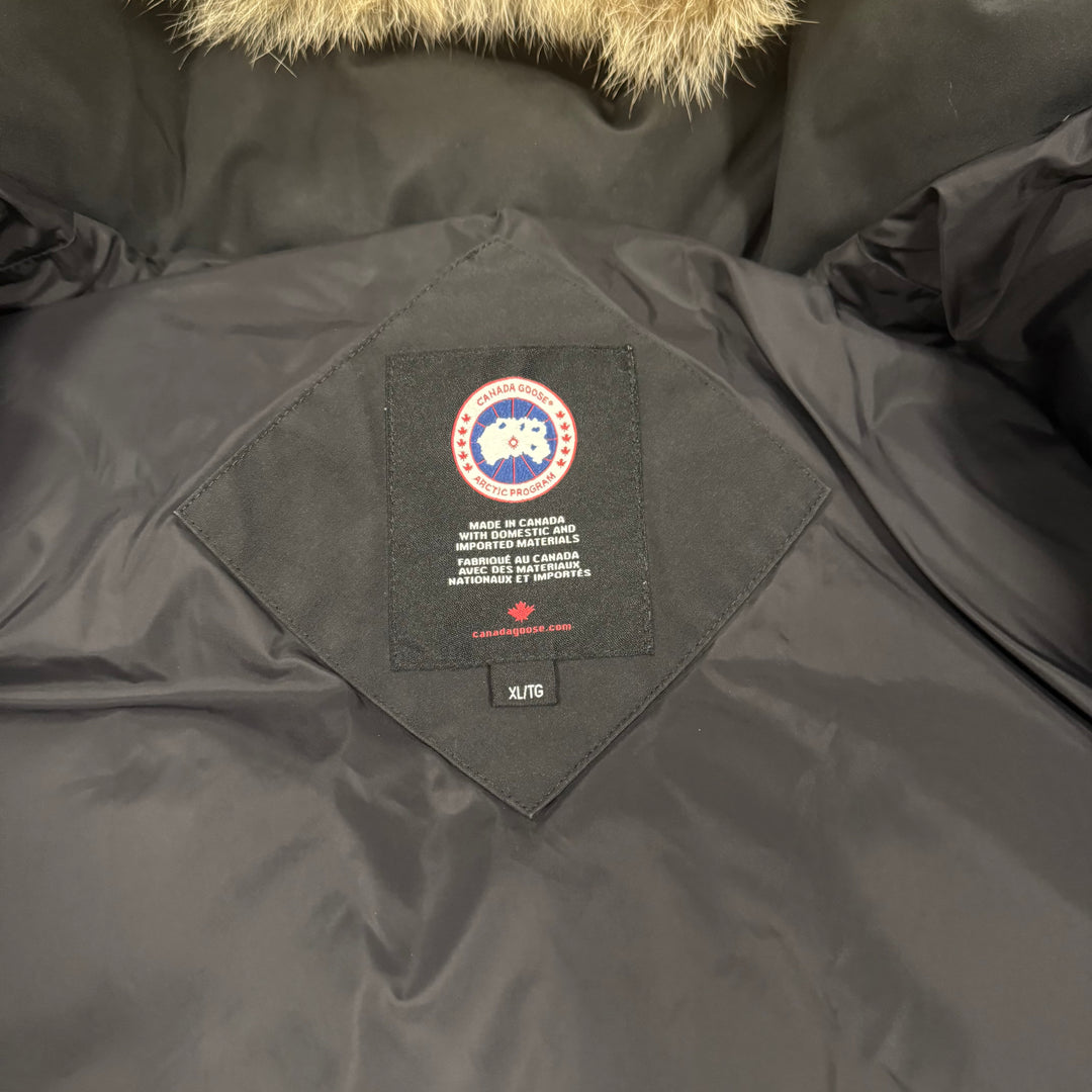 Wyndham Parka Black ( XL )