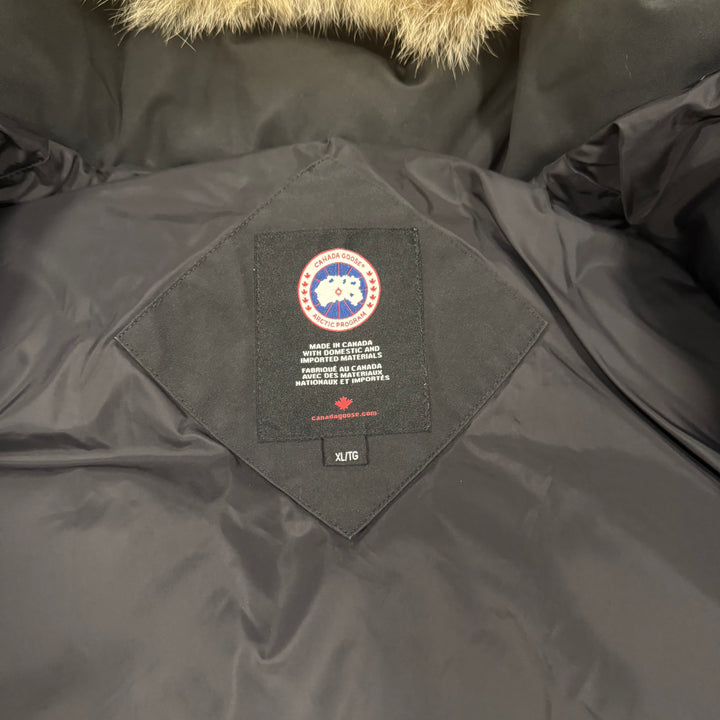 Wyndham Parka Black ( XL )