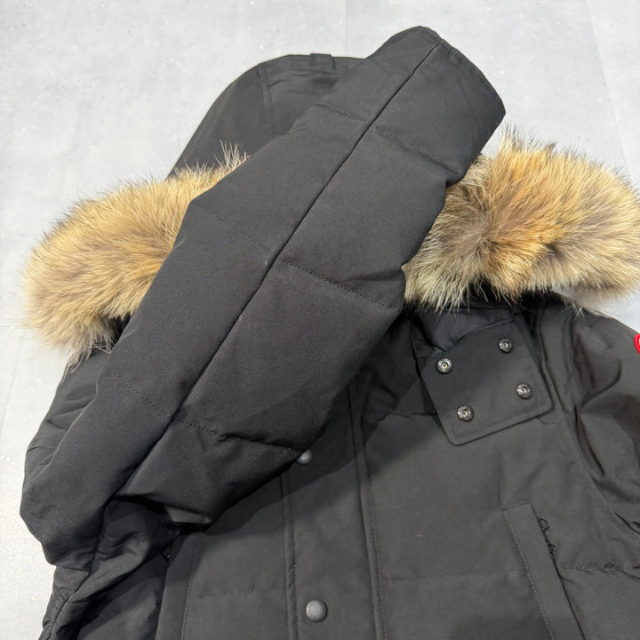 Wyndham Parka Black ( S )