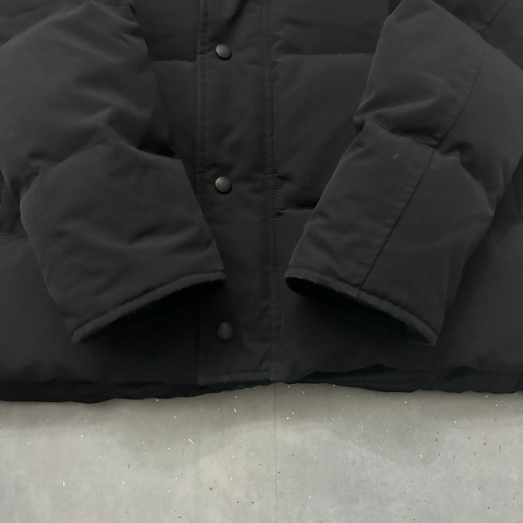 Wyndham Parka Black - 9.5/10