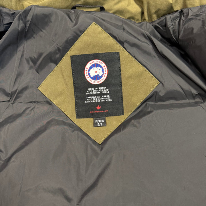Wyndham Parka Military Green ( S )