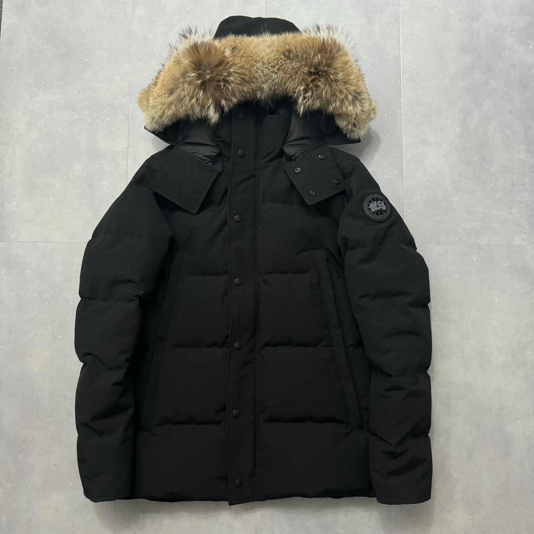 Wyndham Parka Black - 9.5/10