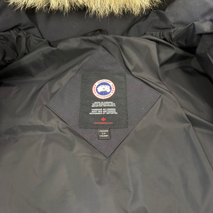 Wyndham Parka Navy ( S )