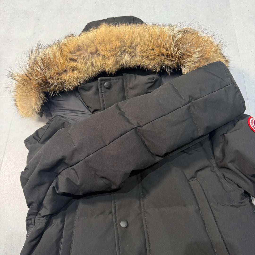 Wyndham Parka Black ( S )