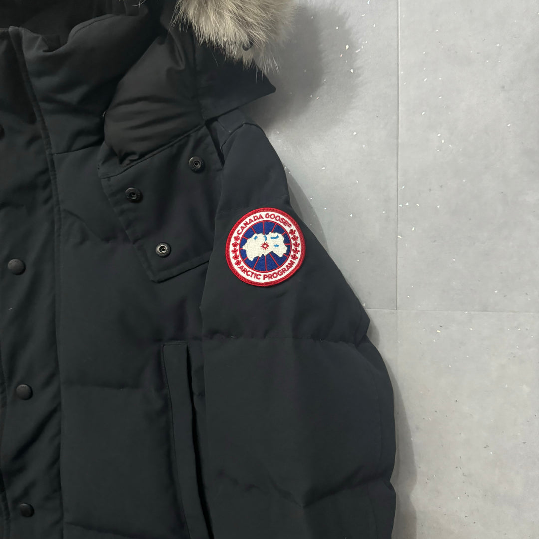 Wyndham Parka Navy - 8.5/10