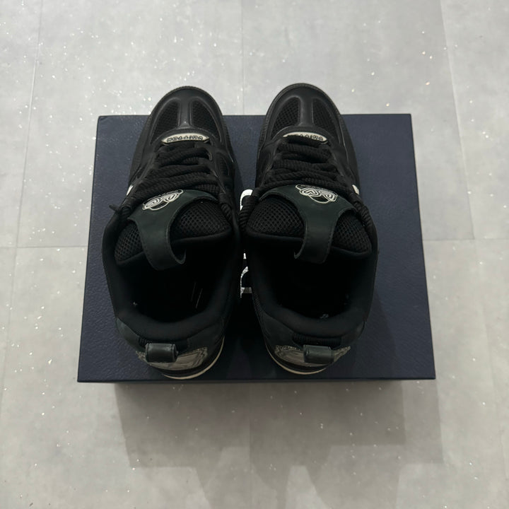 LV Black Skates - 8.5/10