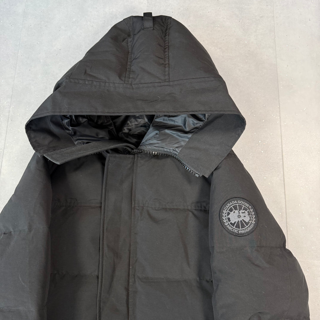Mac Millan Black ( M )