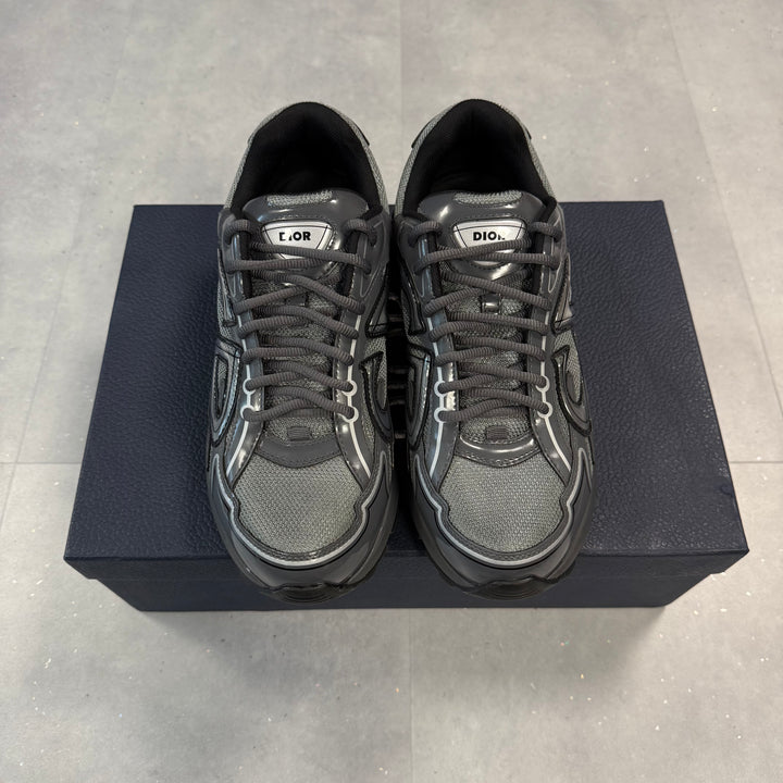 Dior B30 Grey ( UK8 )