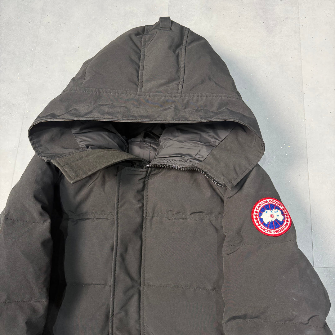 Mac Millan Black ( M )