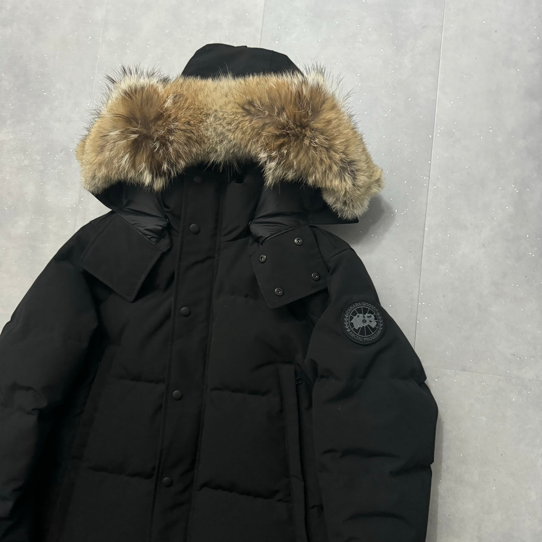 Wyndham Parka Black - 9.5/10