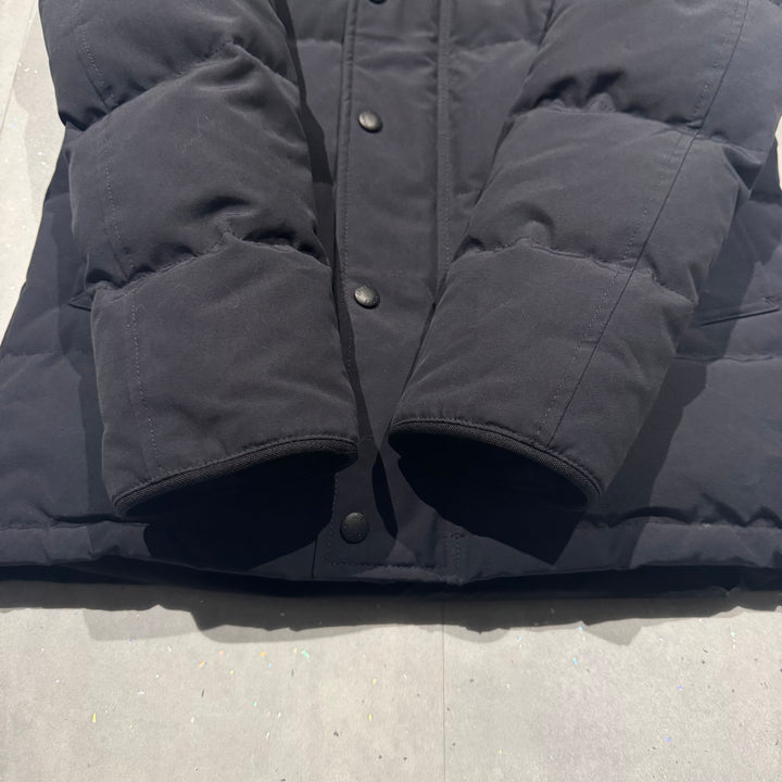 Carson Parka Navy - 9.5/10 ( XS )