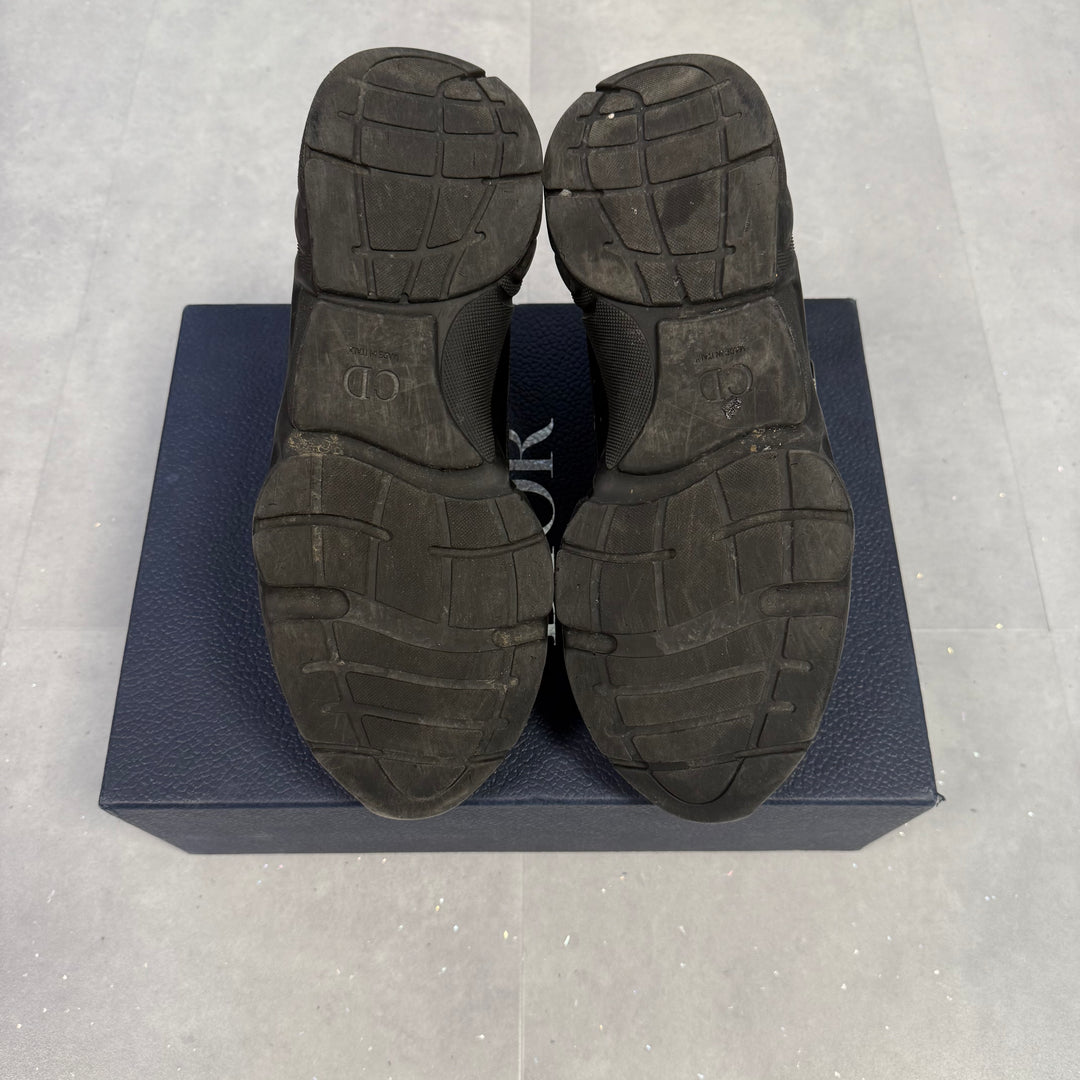 Dior B22 Triple Black ( UK9.5 )