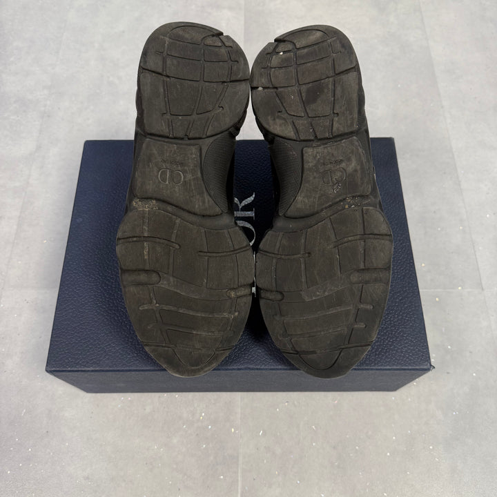 Dior B22 Triple Black ( UK9.5 )
