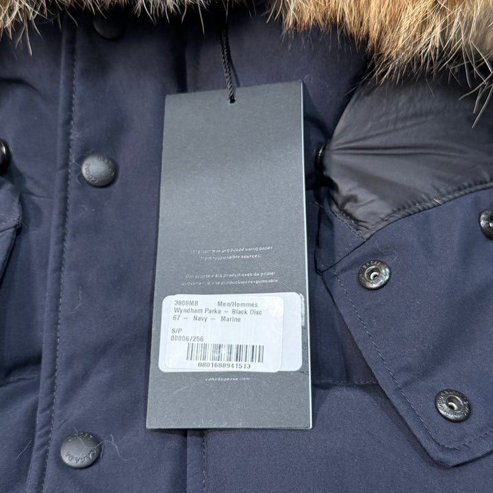 Wyndham Parka Navy ( S )