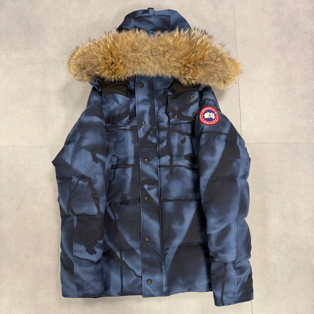 Wyndham Parka Blue Abstract ( M )