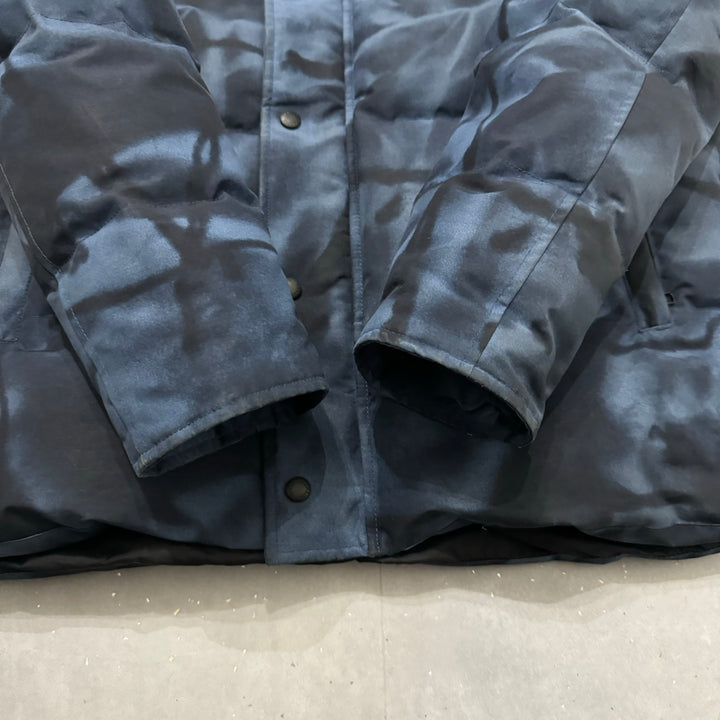 Wyndham Parka Blue Abstract - 8.5/10