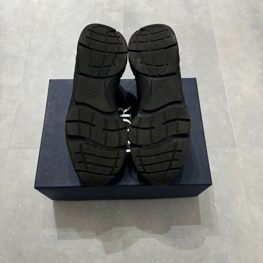 Dior B22 Triple Black - 9.5/10