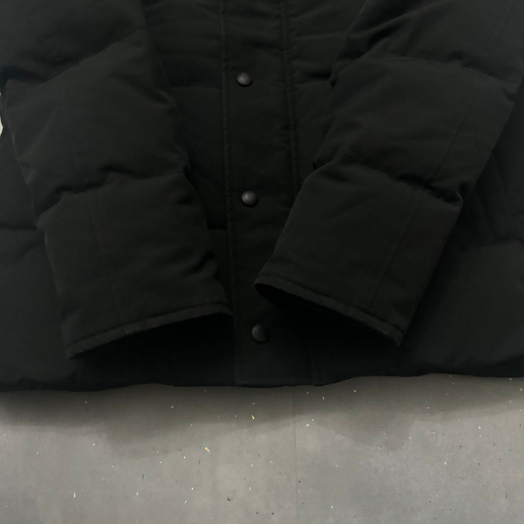 Wyndham Parka Black - 9.5/10