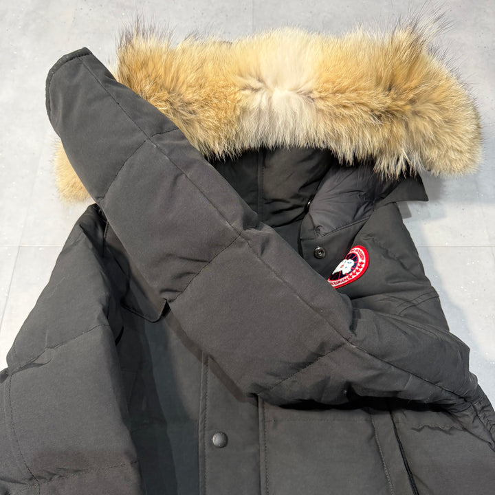Wyndham Parka Black ( S )