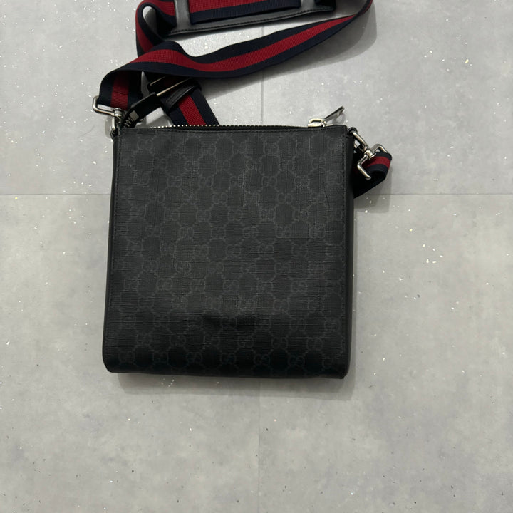 Gucci Messenger Bag - 9.5/10