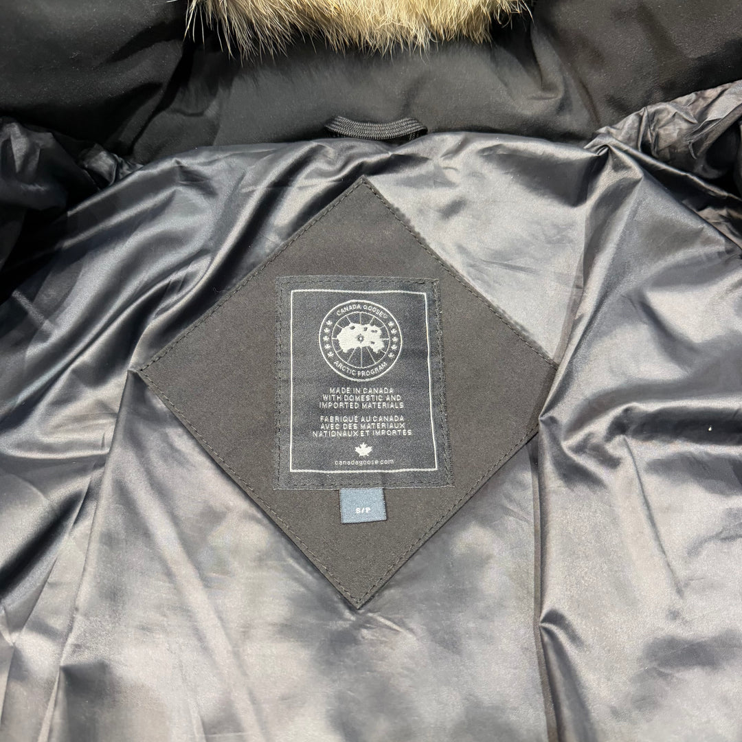 Wyndham Parka Black ( S )