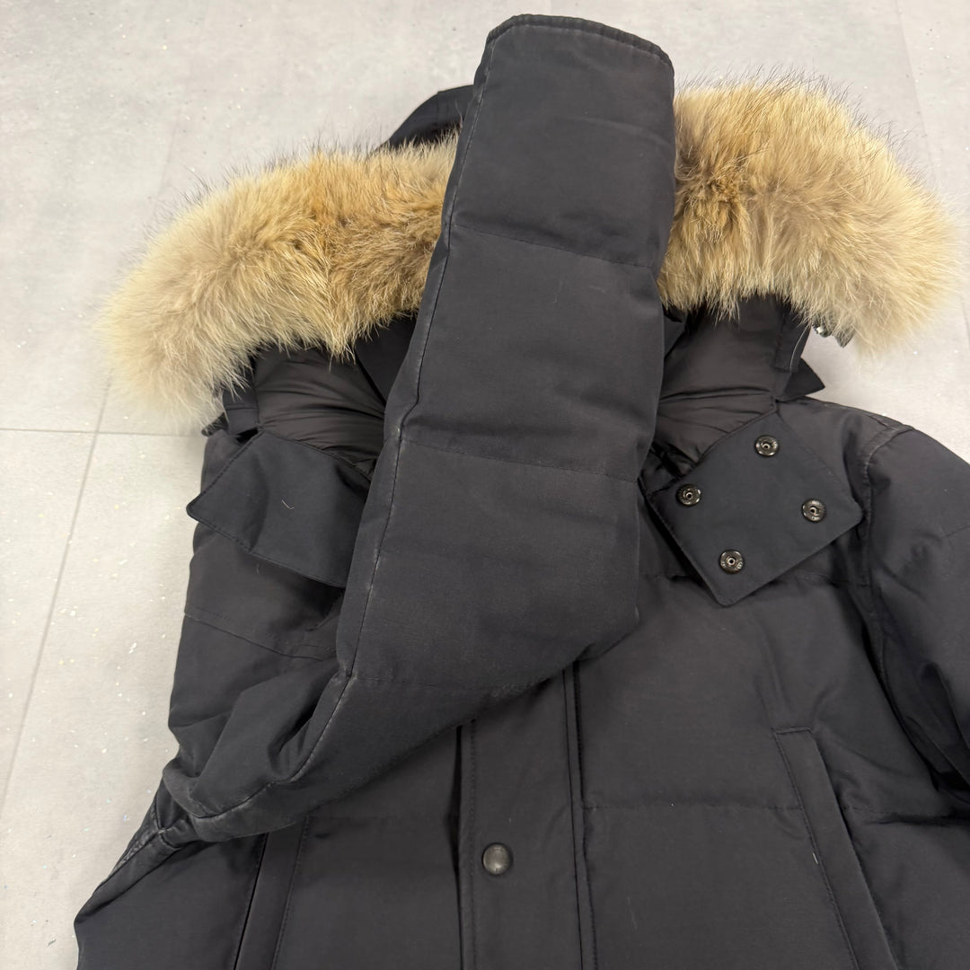 Wyndham Parka Navy ( M )