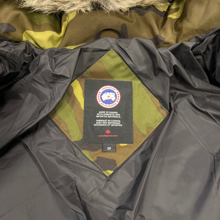 Wyndham Parka Green Camo ( S )