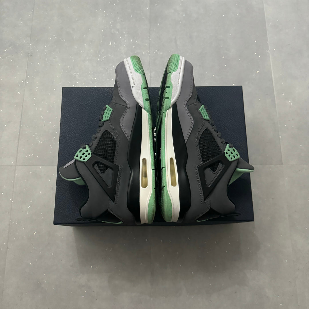 Jordan 4 Green Glow - 9/10