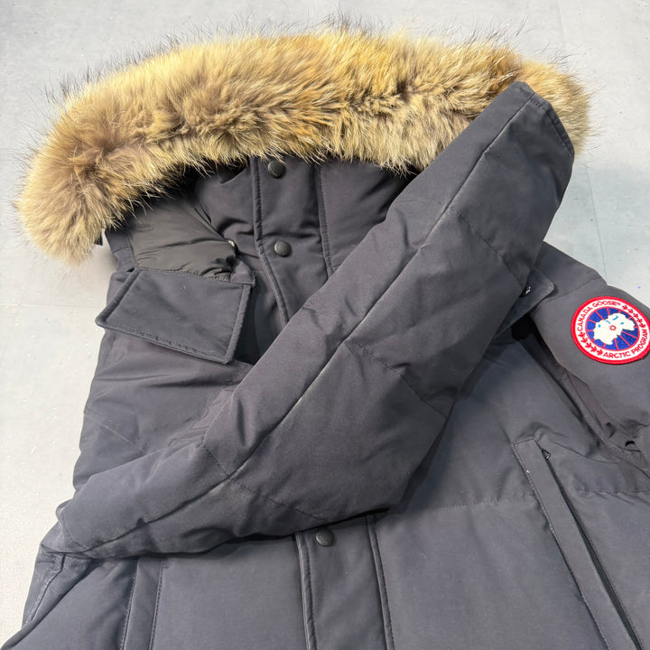 Wyndham Parka Navy ( L )