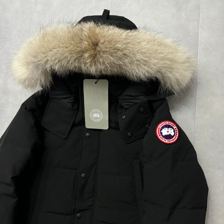 Wyndham Parka Black - BNWTS ( S )