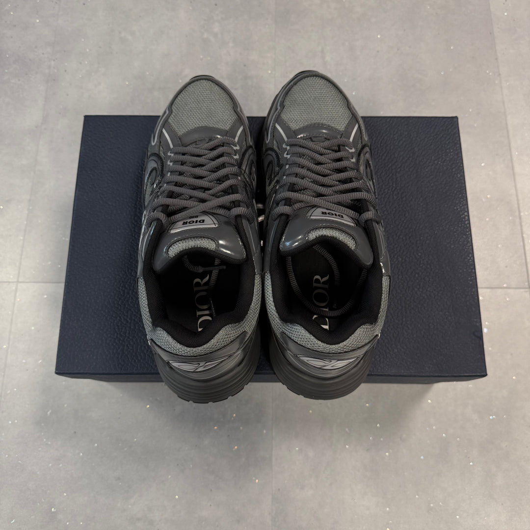 Dior B30 Grey ( UK8 )