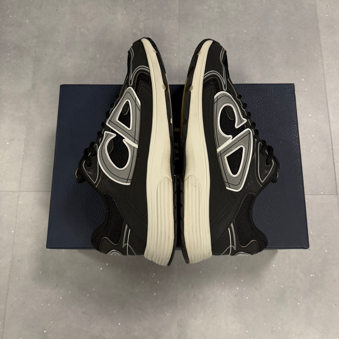 Dior B30 Black & White ( UK9 )