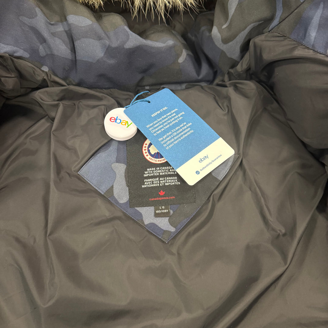 Wyndham Parka Blue Camo ( L )
