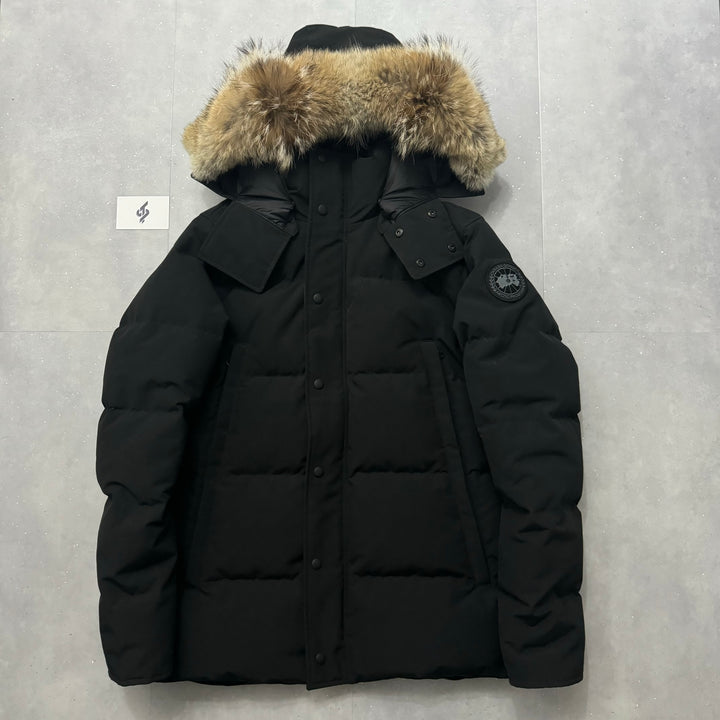 Wyndham Parka Black - 9.5/10