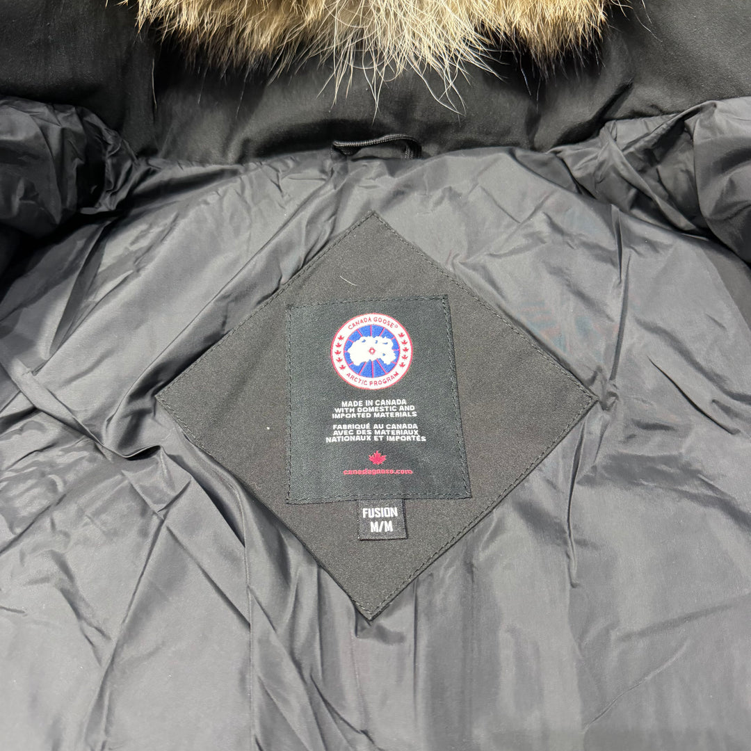 Wyndham Parka Black ( M )