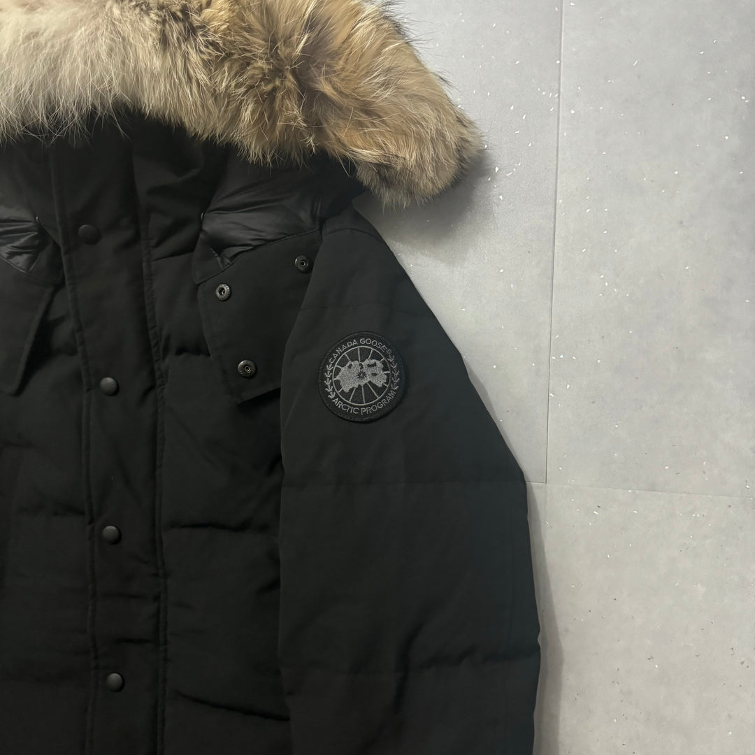 Wyndham Parka Black - 9.5/10