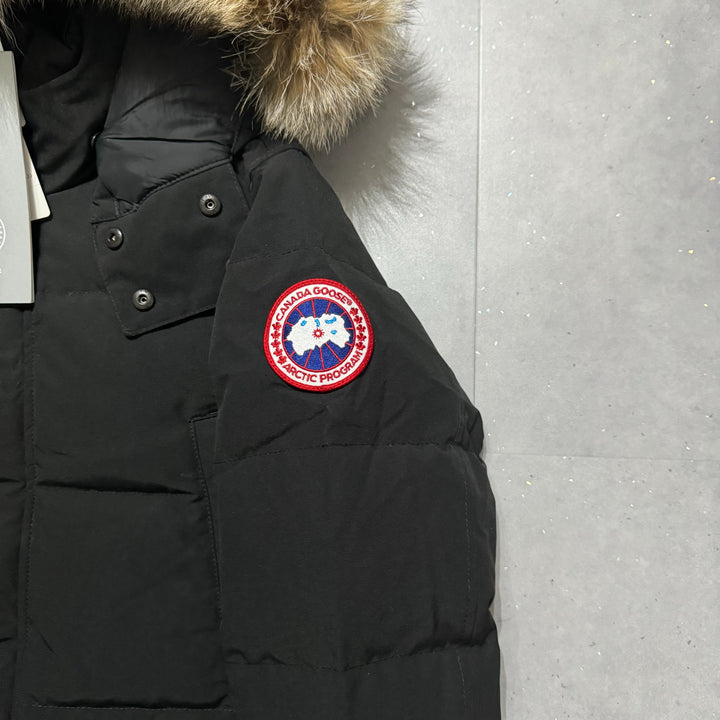 Wyndham Parka Black - BNWTS