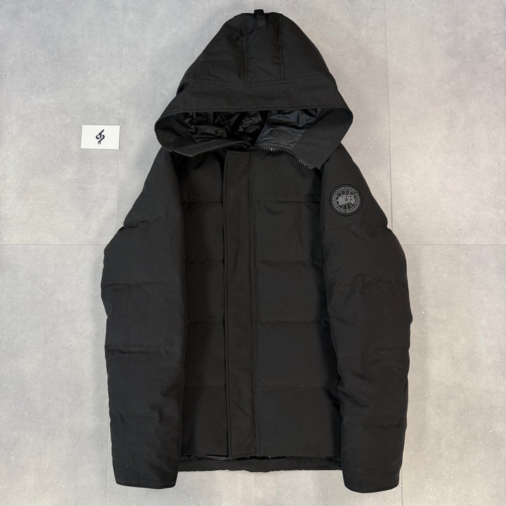 Mac Millan Black ( M )