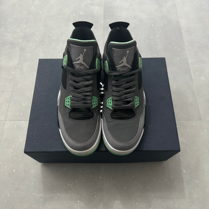 Jordan 4 Green Glow - 9/10