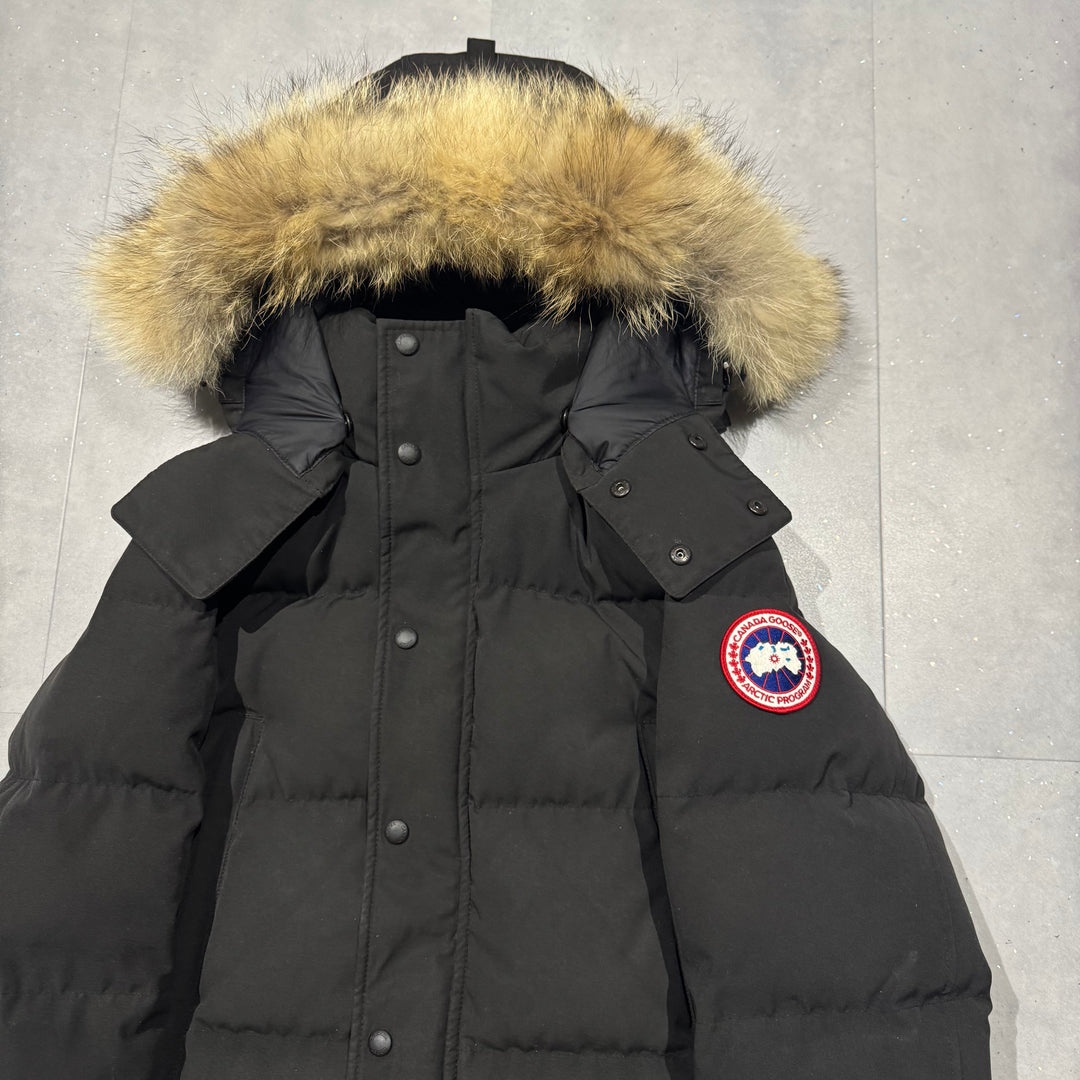 Wyndham Parka Black - 8.5/10 ( M )