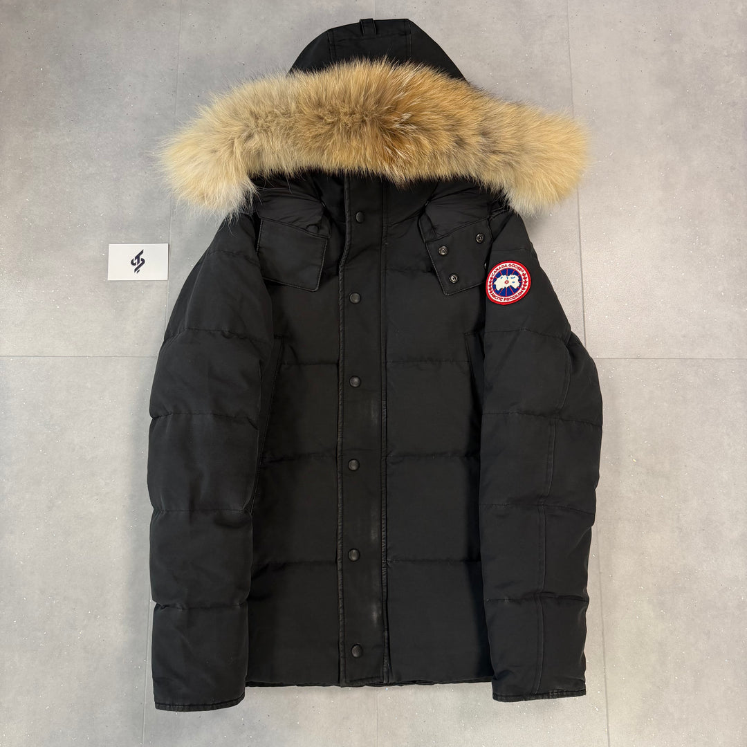 Wyndham Parka Black ( M )