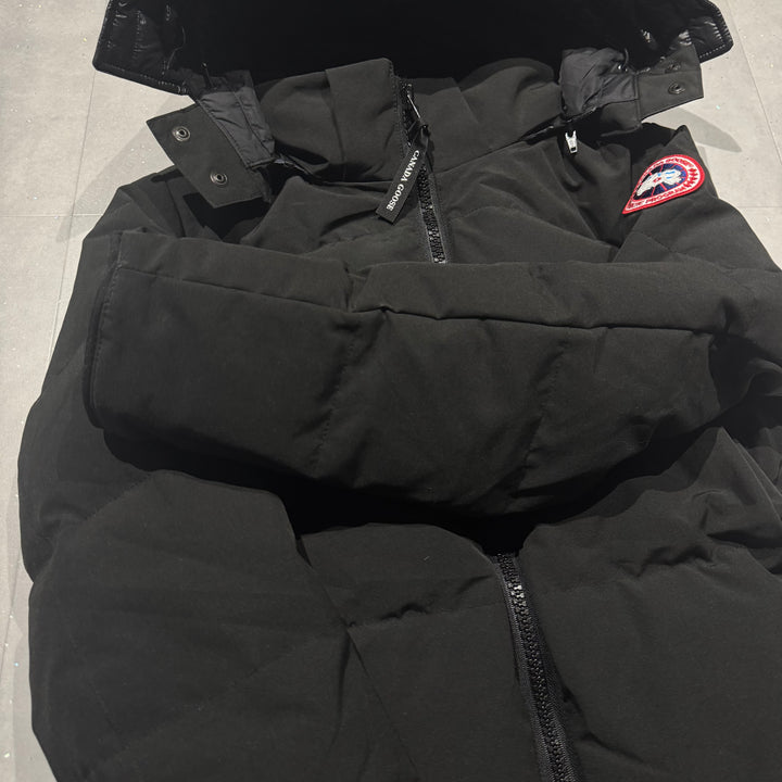 Chelsea Parka Black - 9.5/10 ( L )