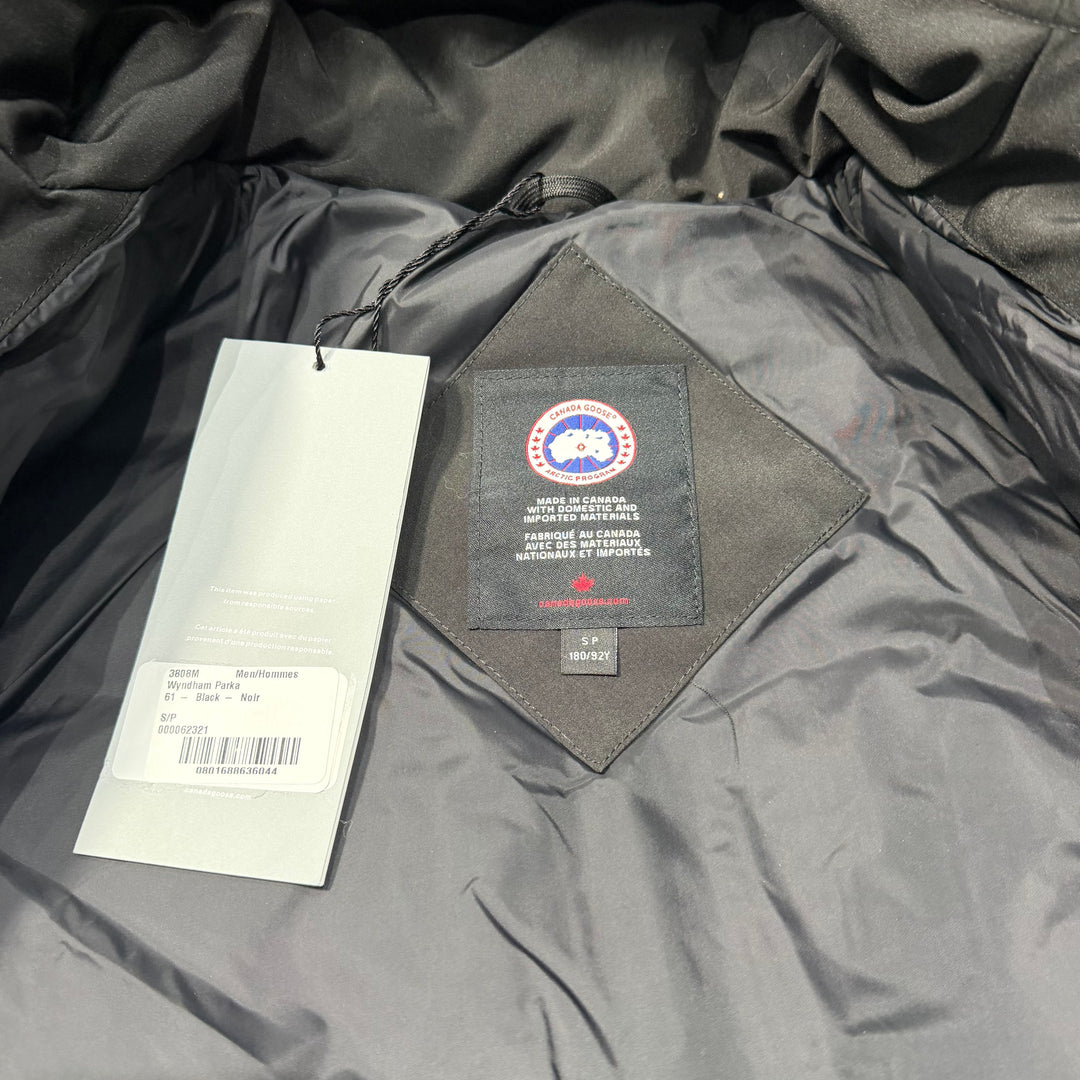Wyndham Parka Black ( S )