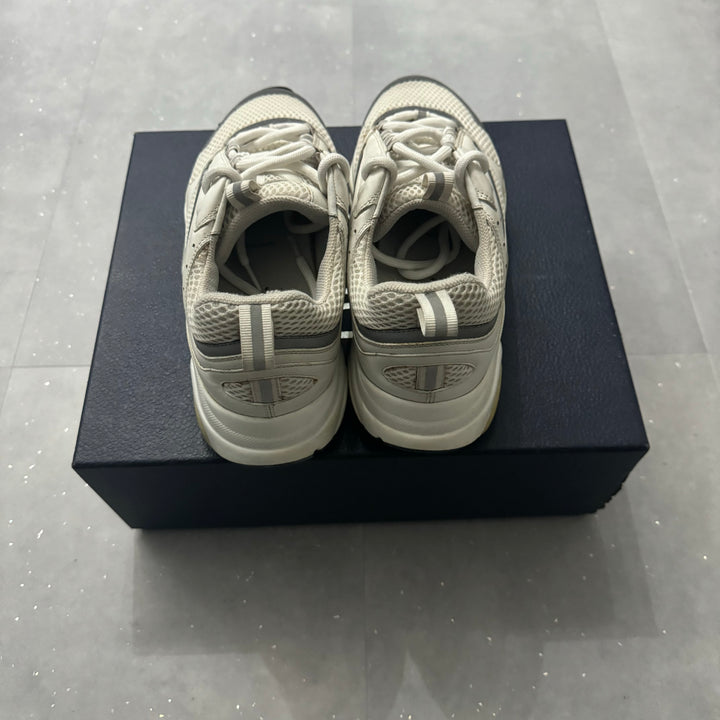 Dior B22 Triple White - 7/10 ( UK7 )